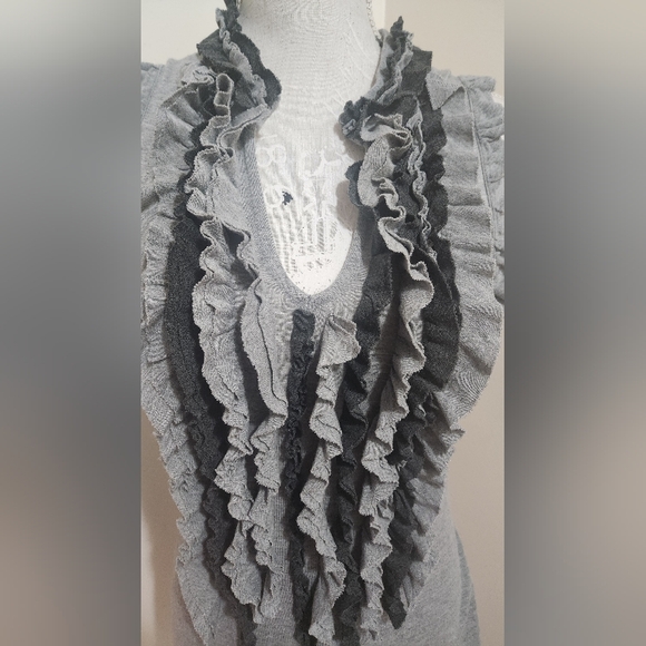 Multi Shaded Ruffle Top - Picture 2 of 5